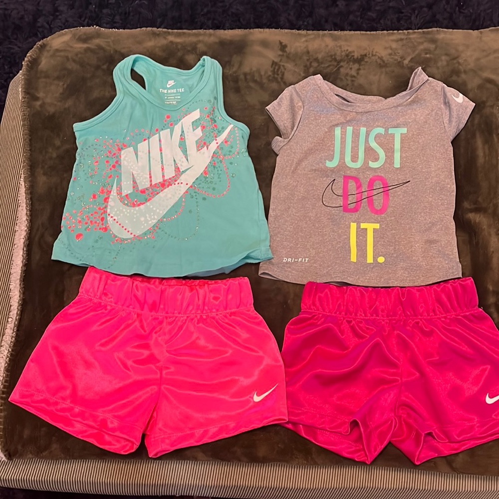 Nike sets
